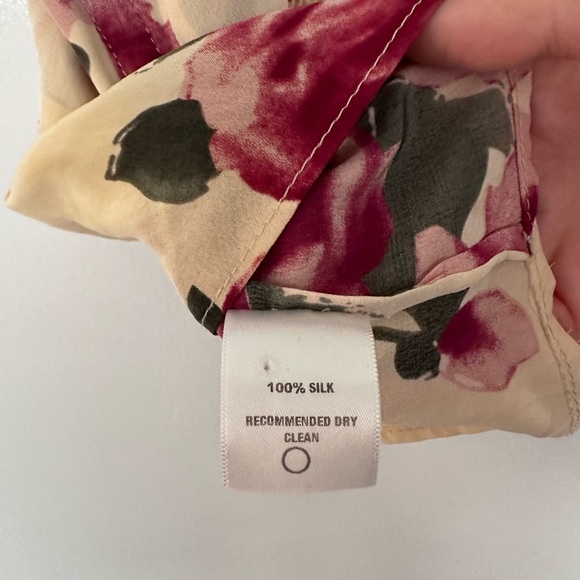 Stone Cold Fox 100% Silk Floral Crop Top - Picture 6 of 6